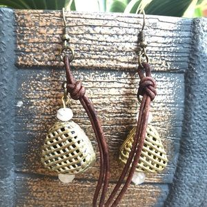 Triangle Waffle Brass Leather Earrings